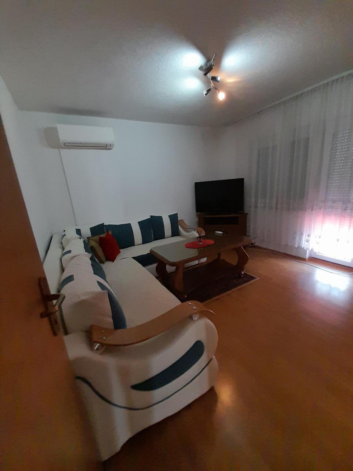 Apartment Dzeneta *